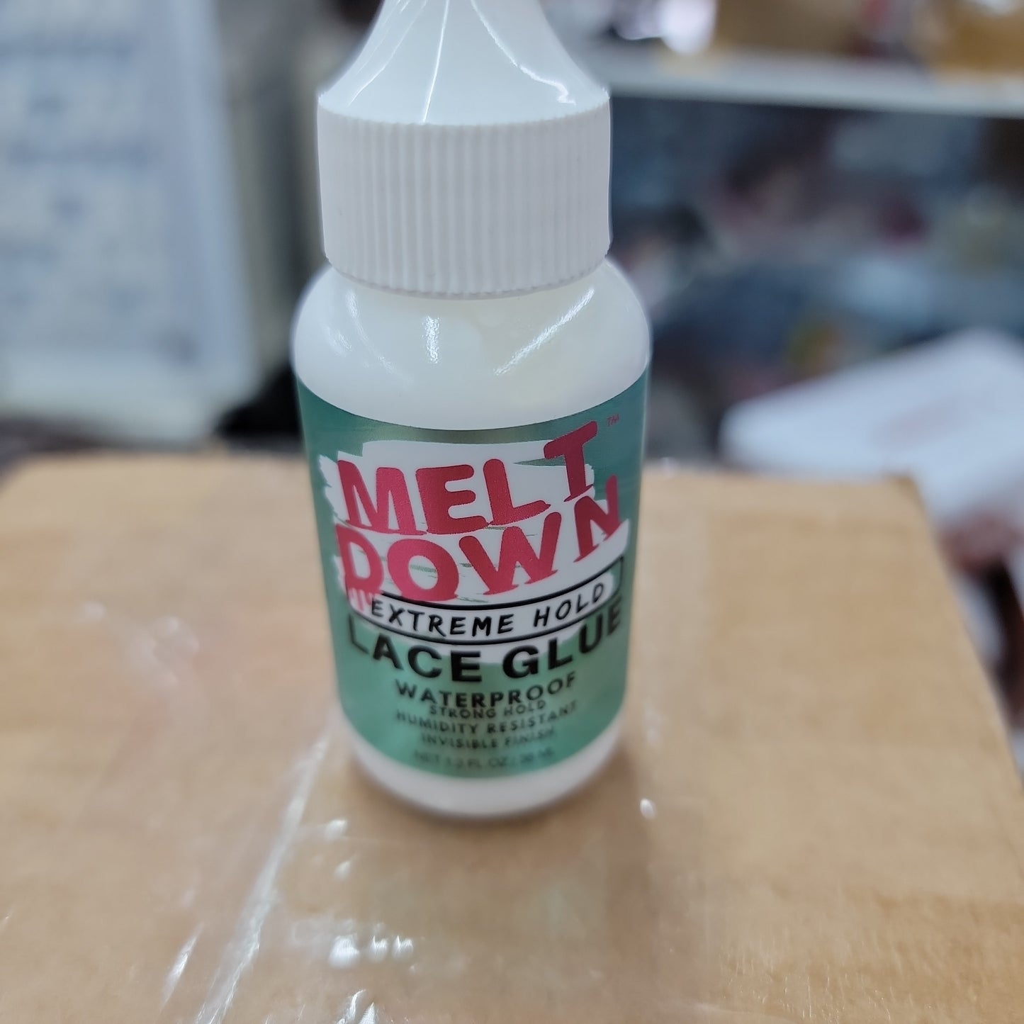 Melt Down Extream Hold Lace glue by Beauty Giant