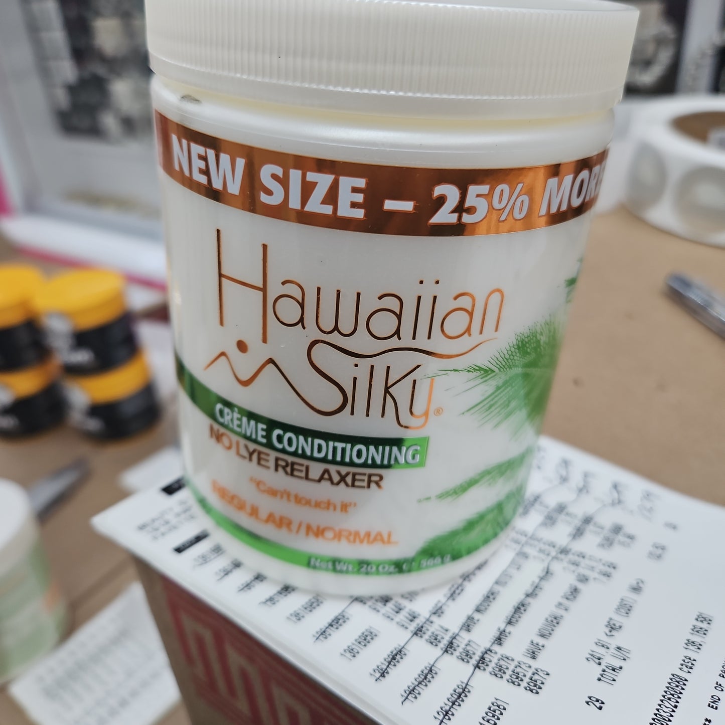 Hawqiian silky creme vonditioning 20 oz no lyr relaxer by Beauty Giant