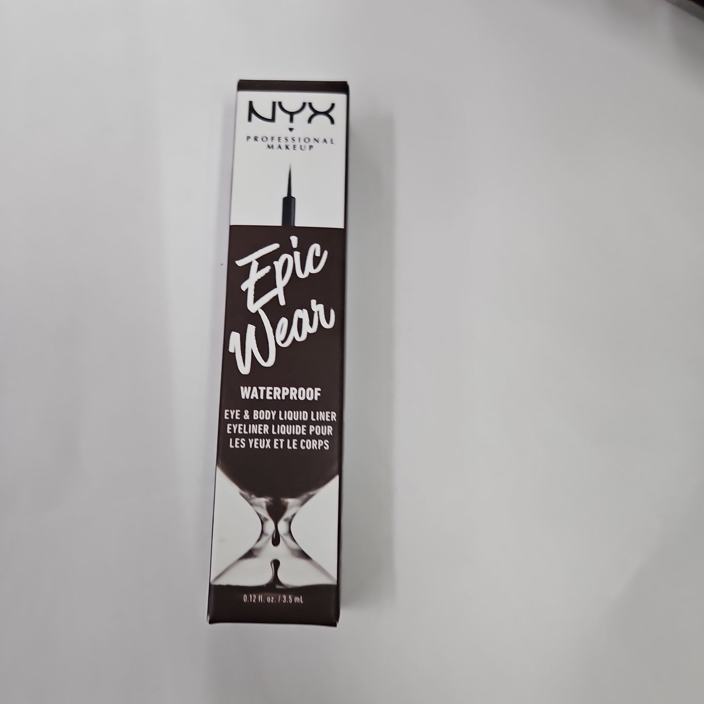 Nyx epic wear -perm lqd lnr