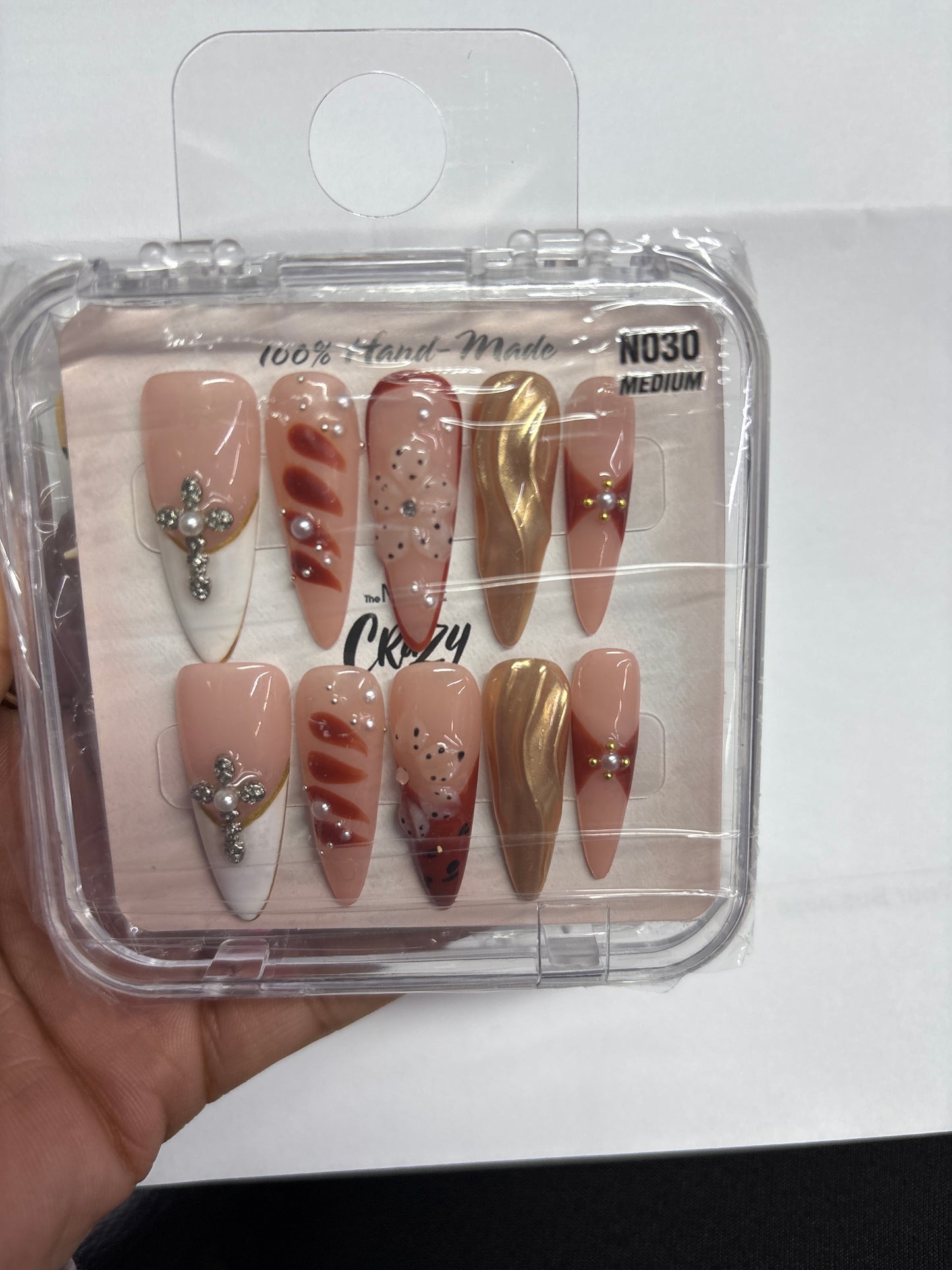 The More Crazy Hand Made Nails N030 Medium