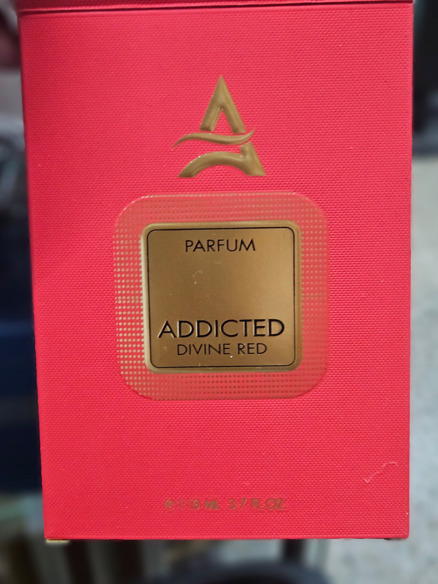 Hamidi addicted divine red