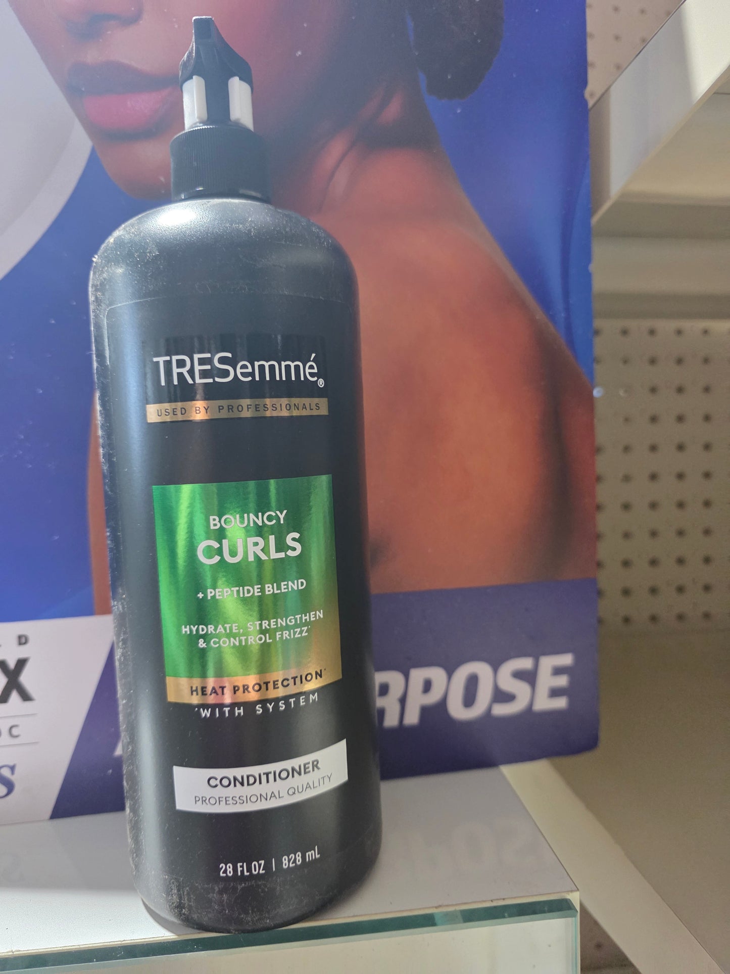 Tresemmé bouncy curls peptide blend heat protection 28oz conditioner