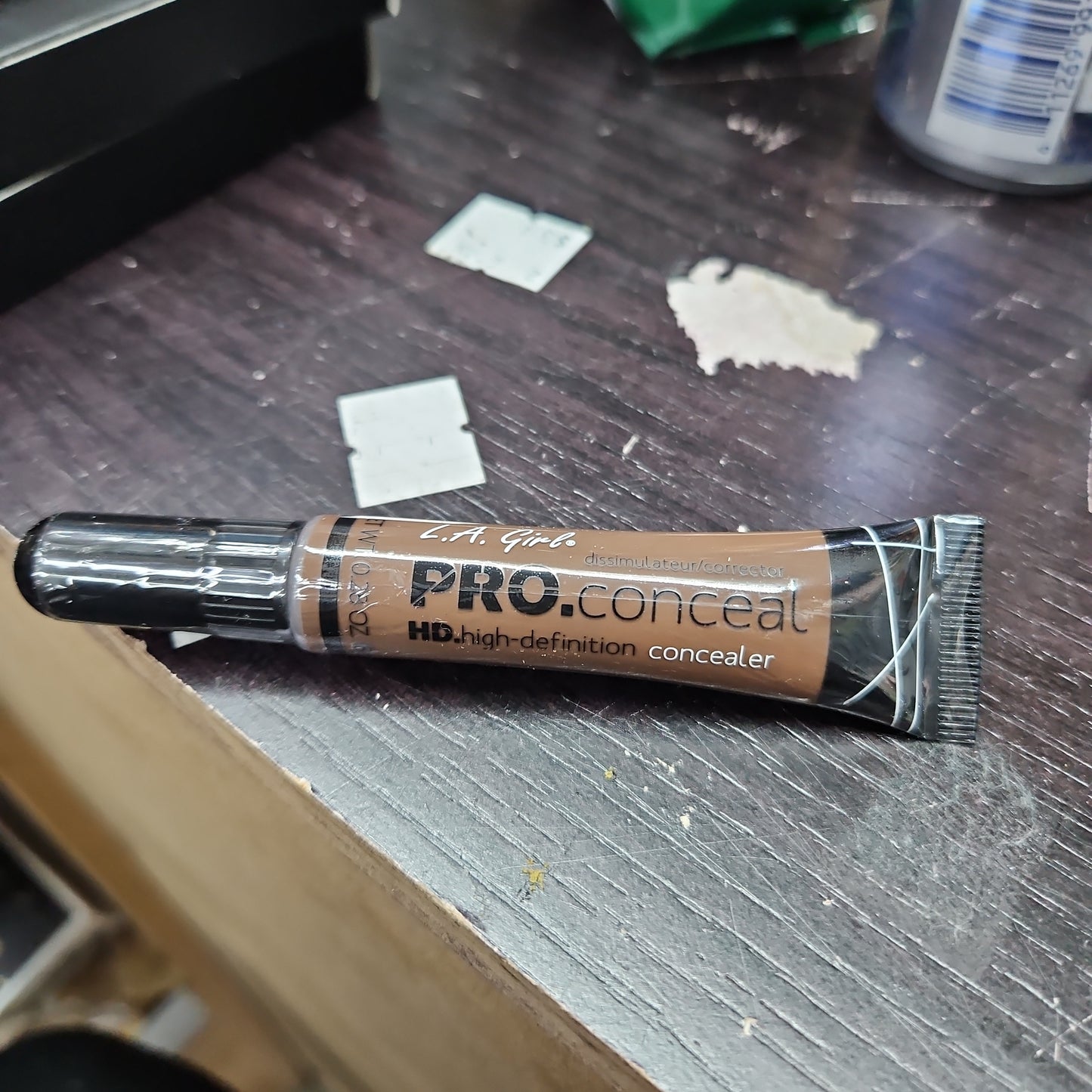 LA girl pro concealer mahogany