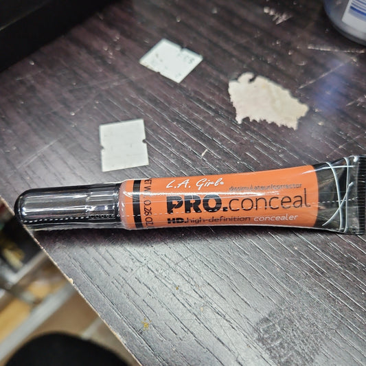 La girl pro concealer orange corrector