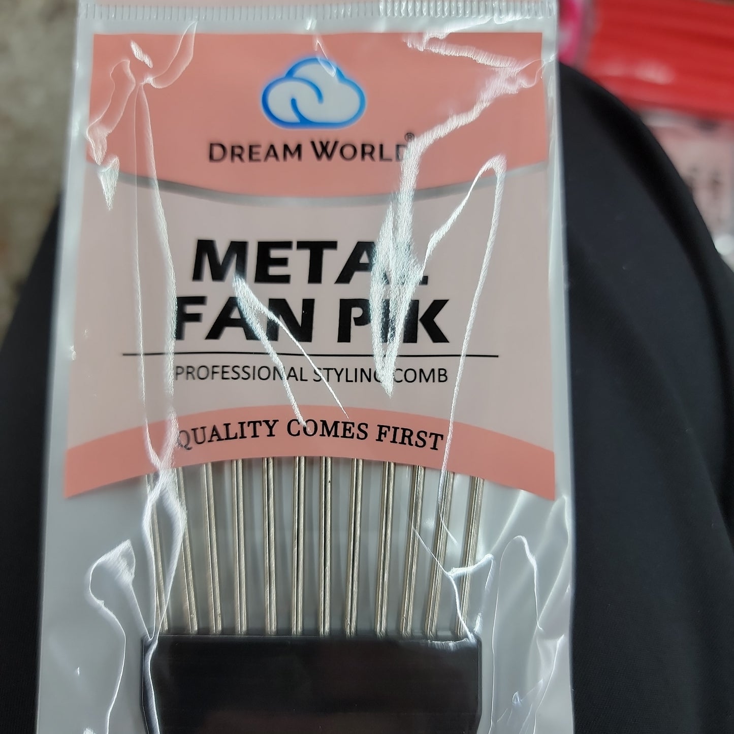 Dream World Metal Fan Pik Professional Styling Comb BRC35