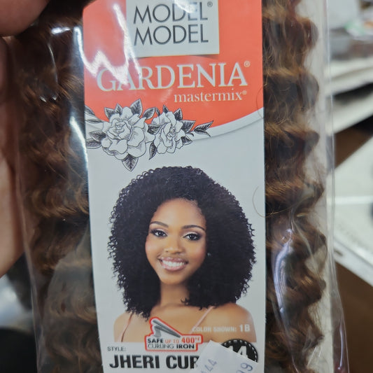 Model Model Gardenia Jheri Curl 14"