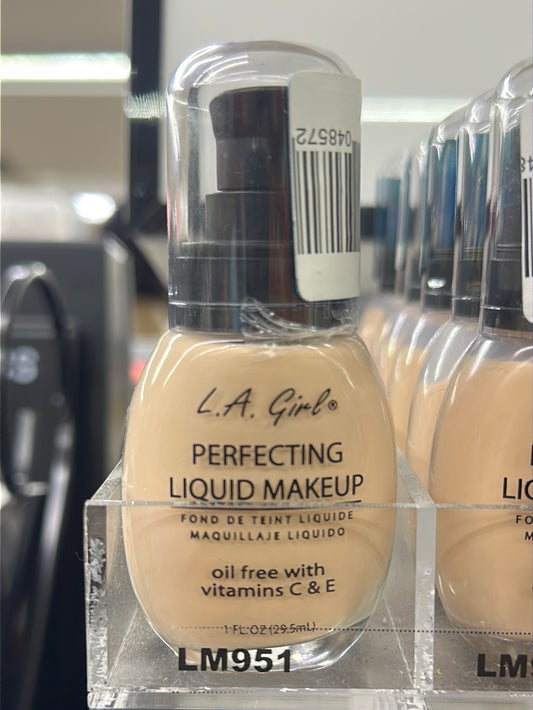 L.A PERFECTING LIQUID MAKEUP