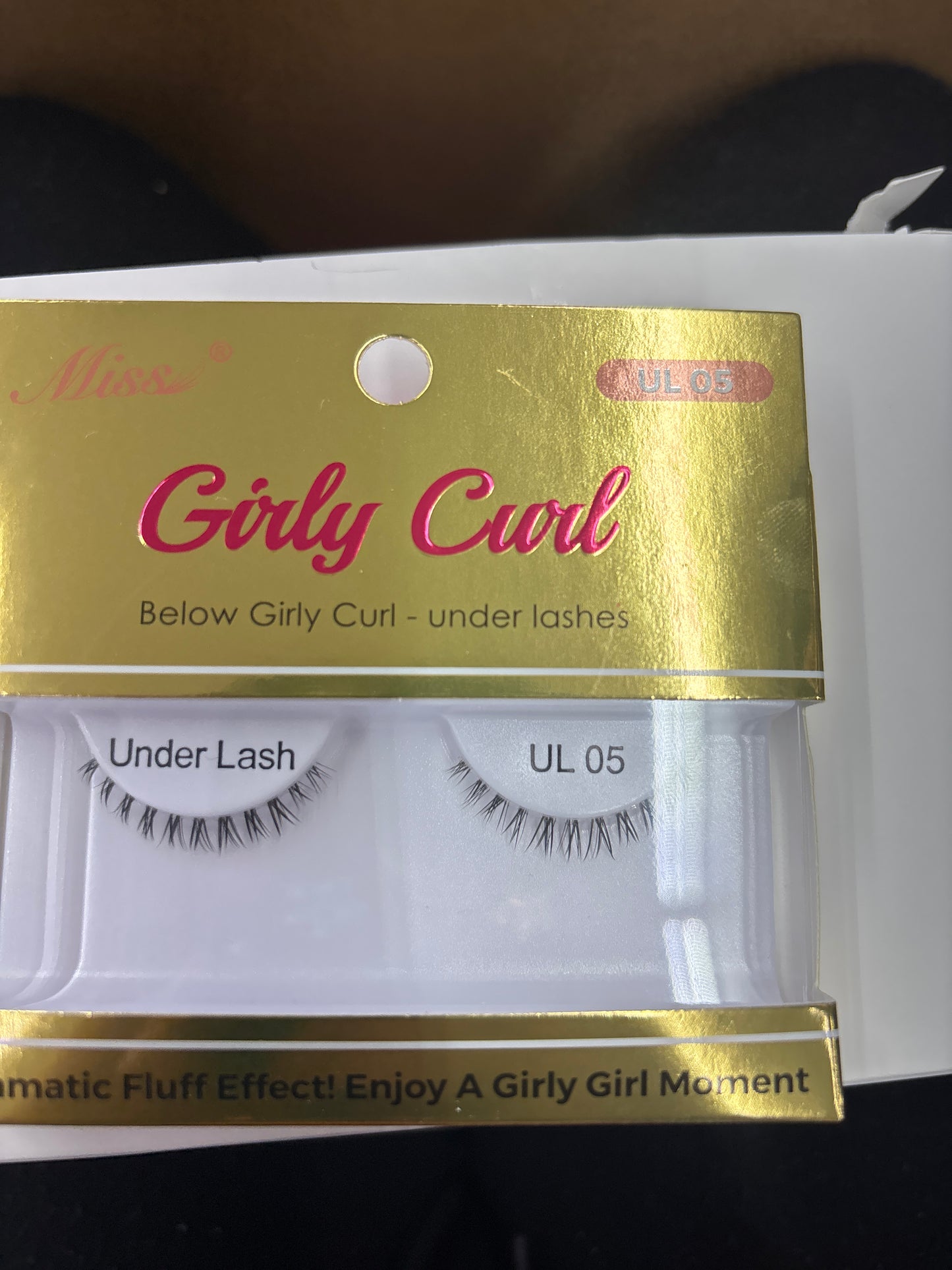 Miss Girly curl under lashes