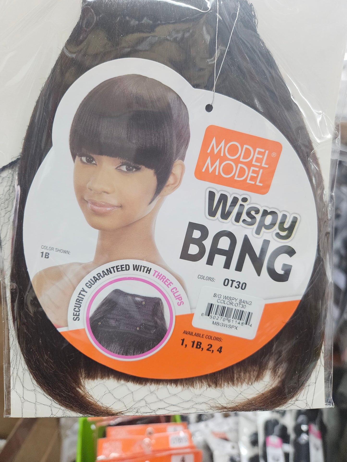 Model model wispy bang