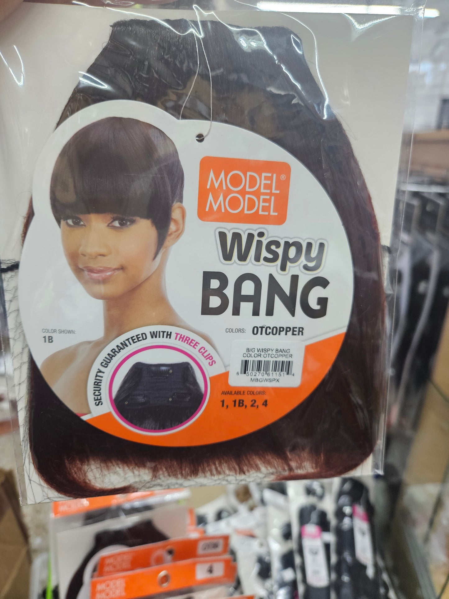Model model wispy bang