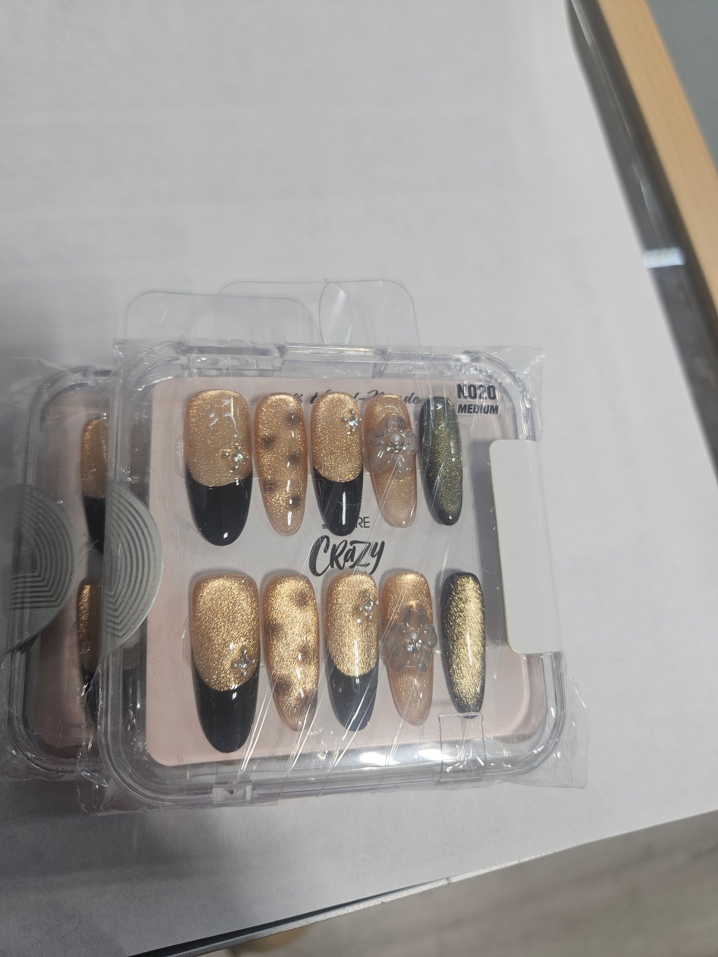 Noblesse crazy nails by Beauty Giant