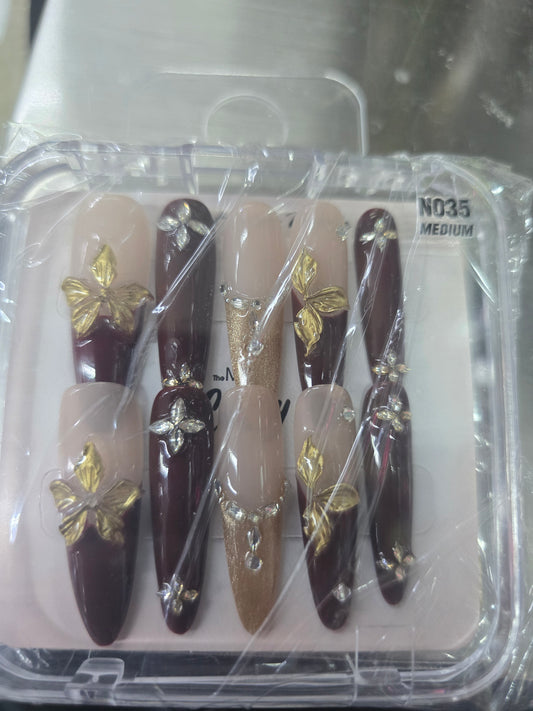 The More Crazy Hand Made Nails N035 MEDIUM