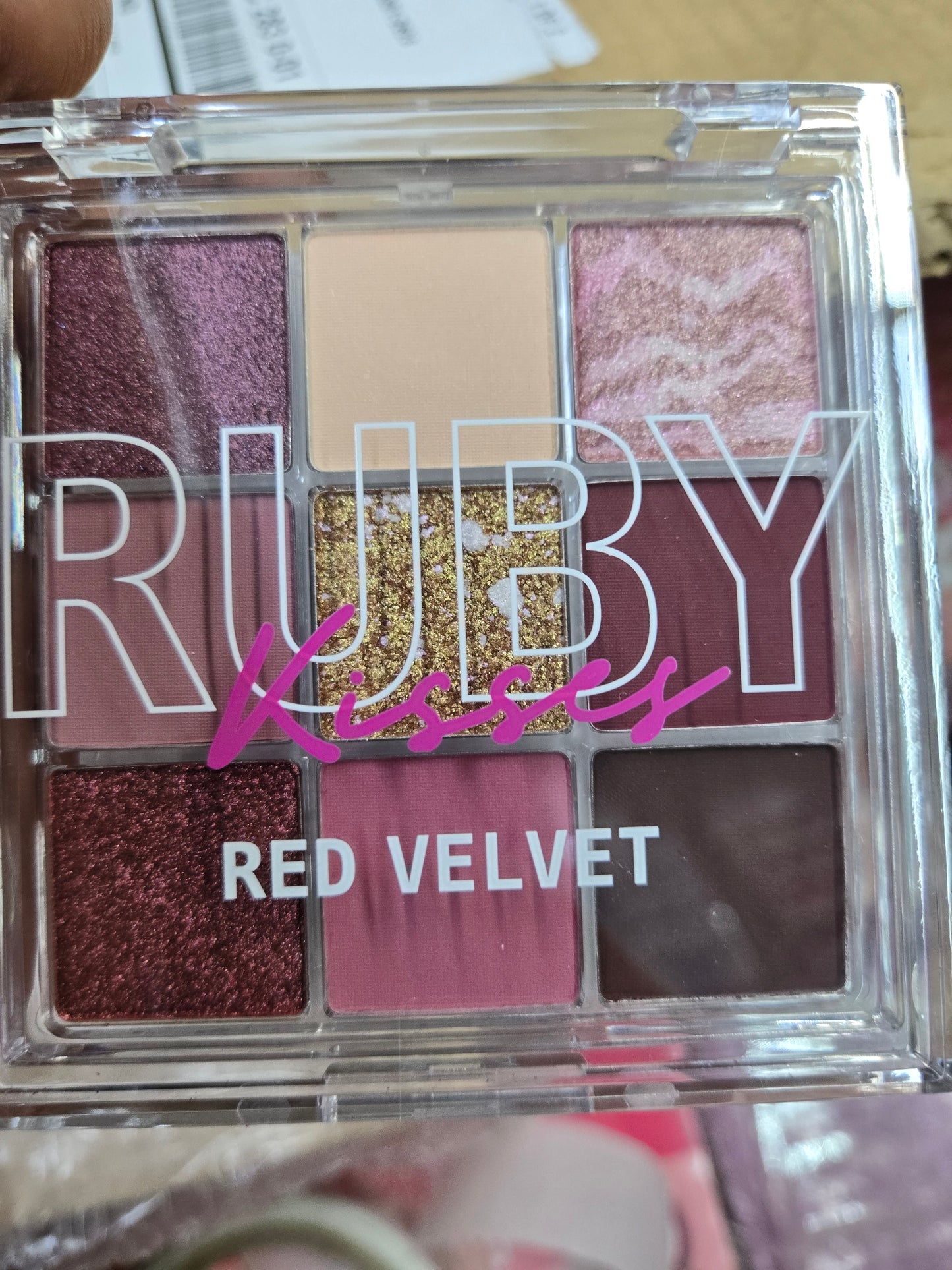 Ruby kisses RED VELVET