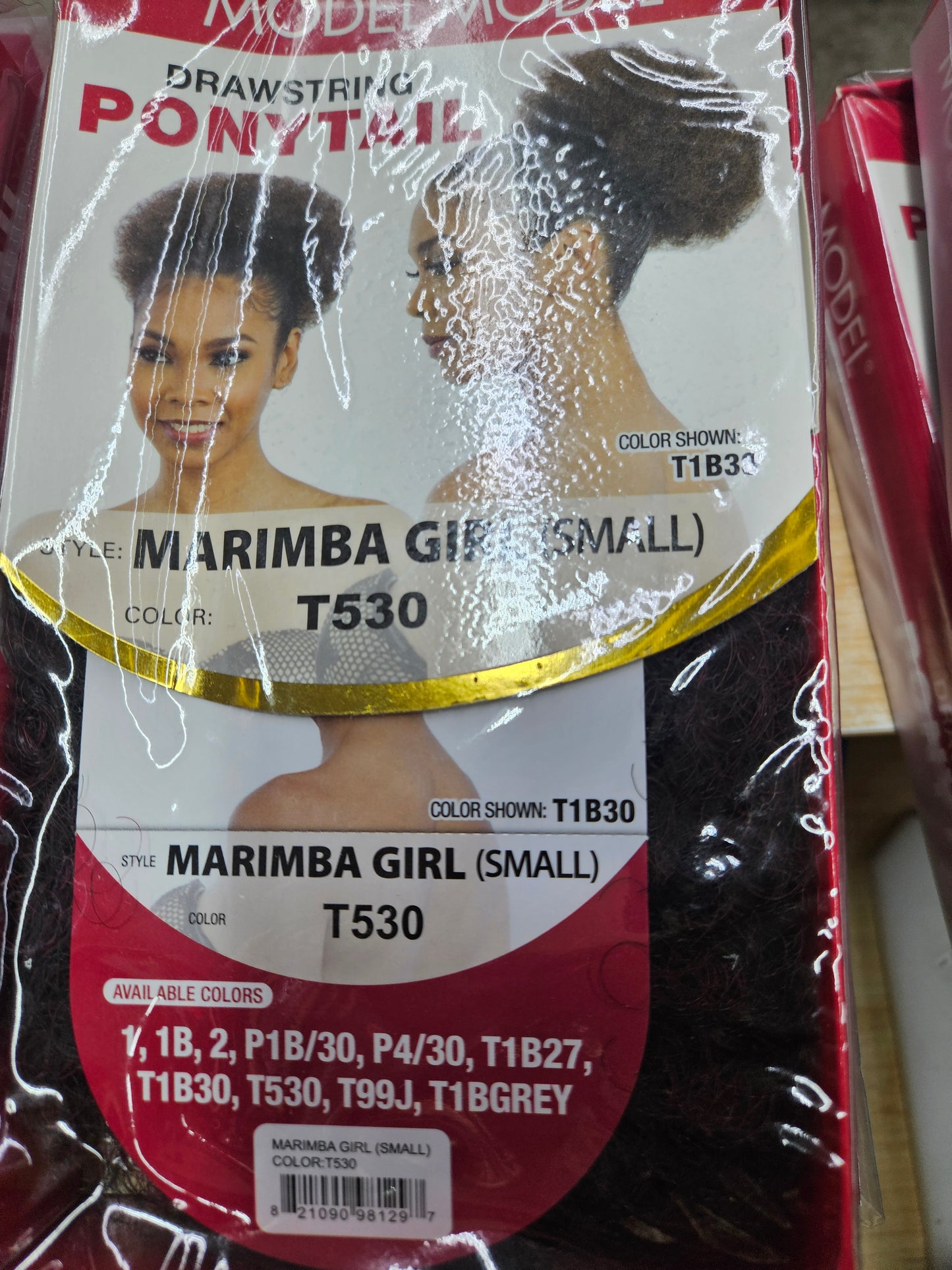 Model model marimba girl (small)