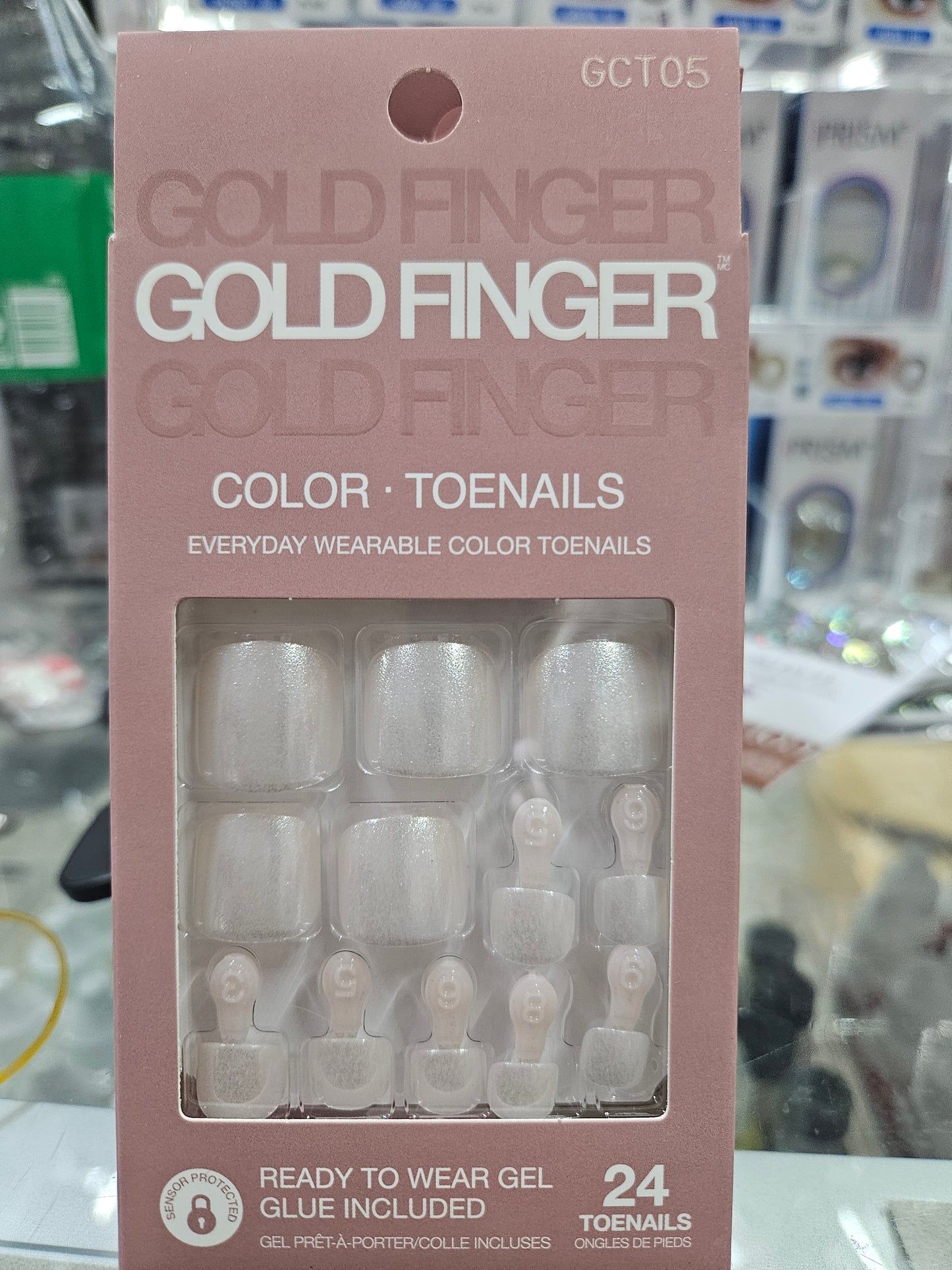 Gold finger color toenail