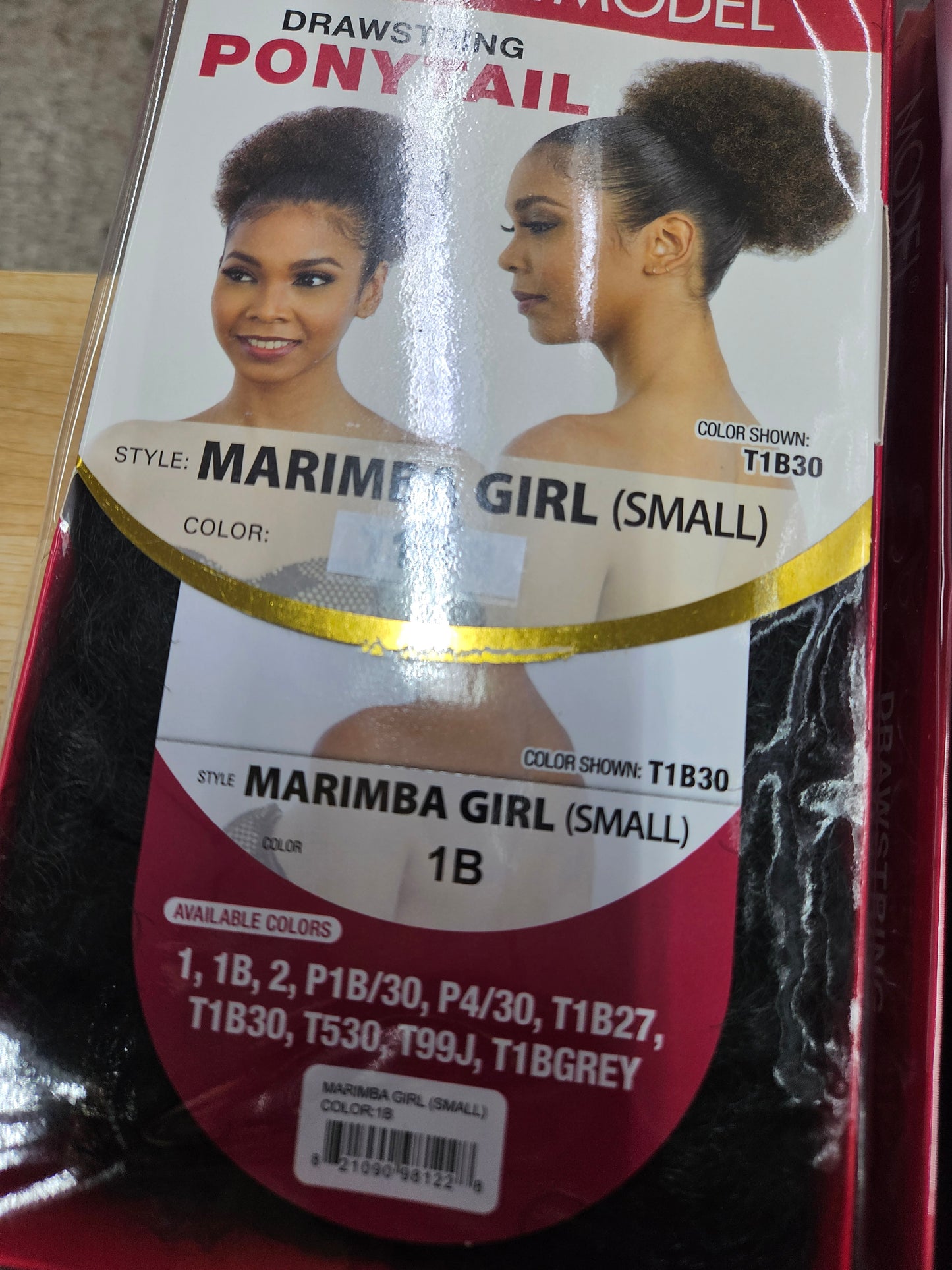 Model model marimba girl (small)