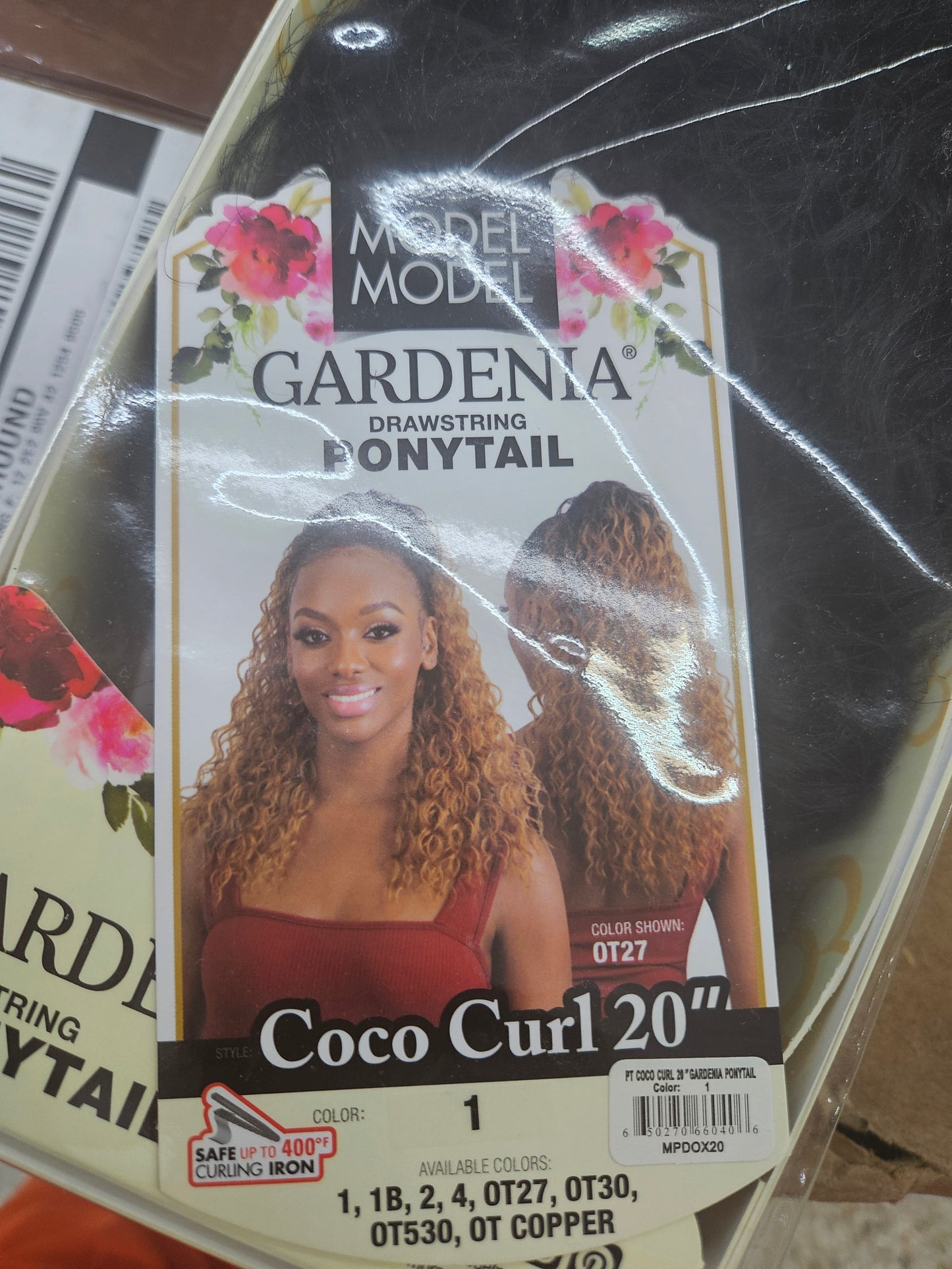 Model model coconut curl ponytail 20"
