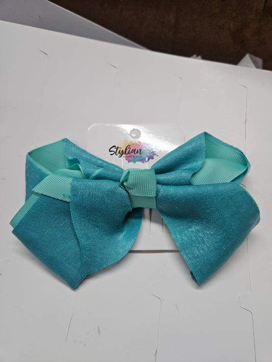Stylian hair bows