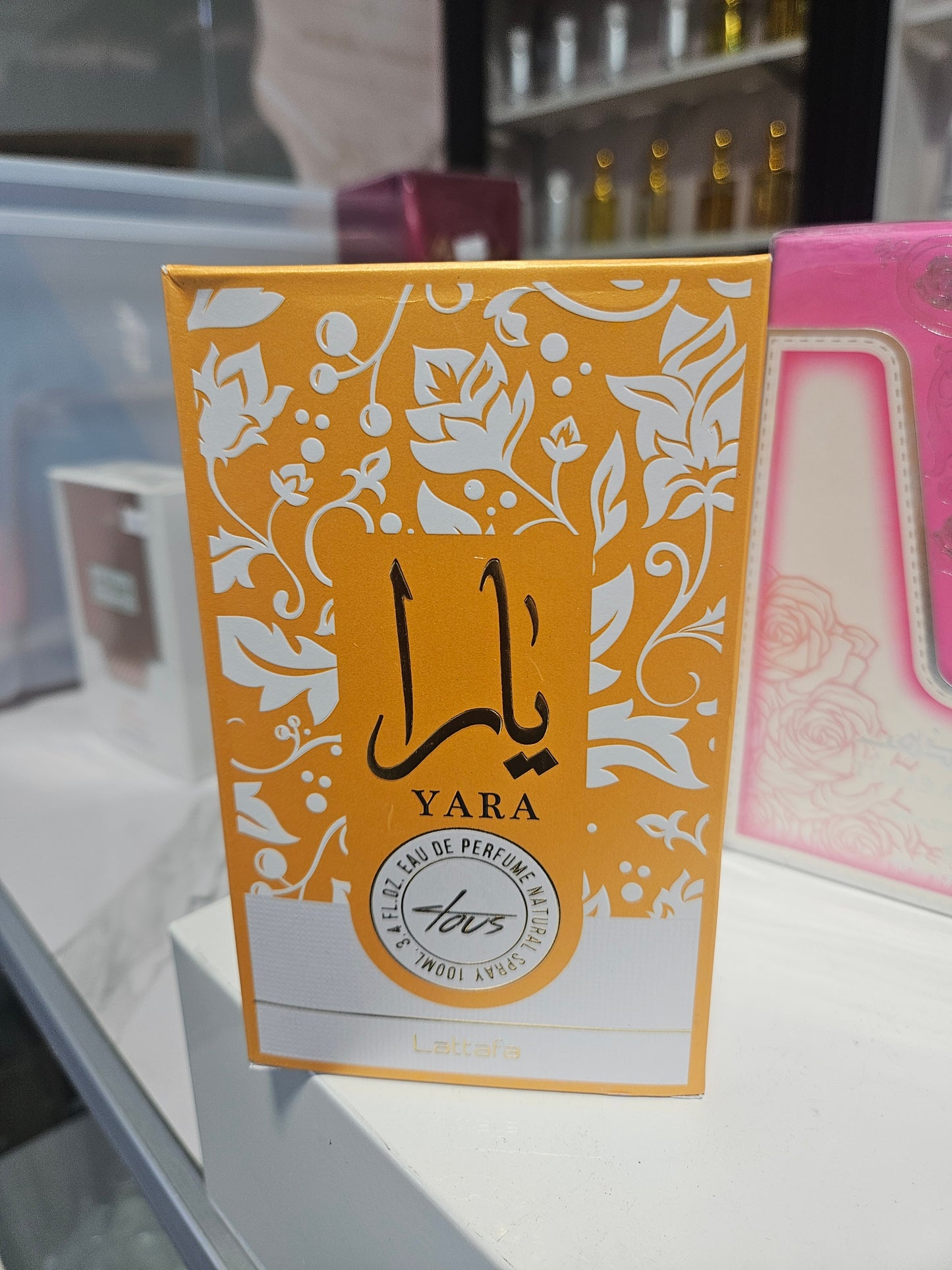 Yara tous (orange) women