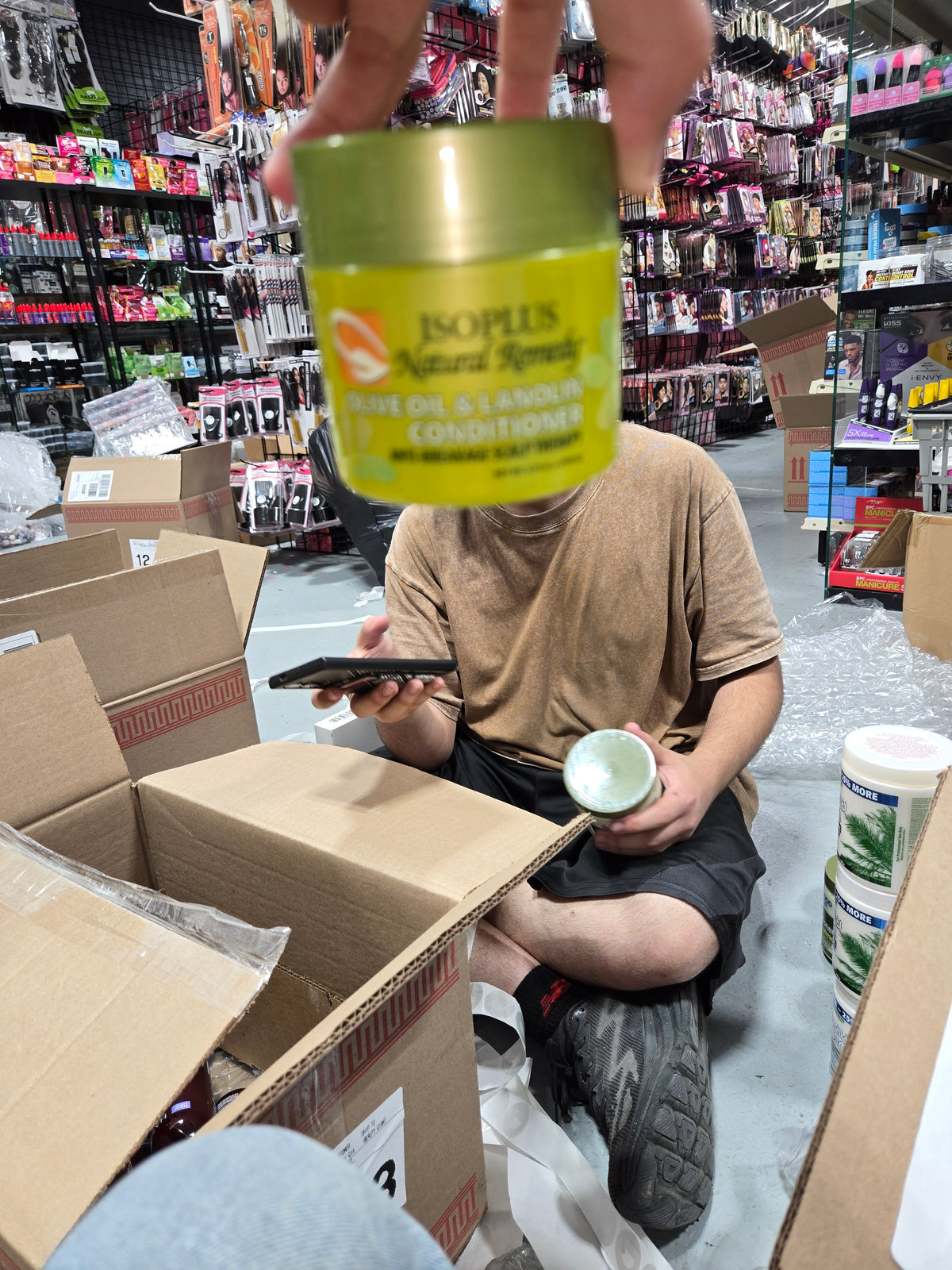 ISOPLUS N/R OLVE/LANOLN CD3.75Z by Beauty Giant